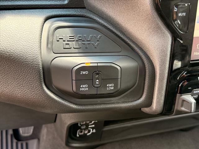 2025 RAM 2500 TRADESMAN 4X4 CREW CAB 6