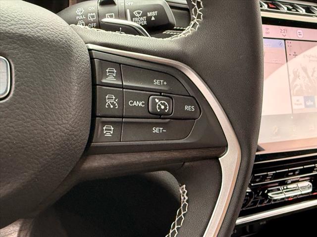 2025 Jeep Grand Cherokee LIMITED 4X4