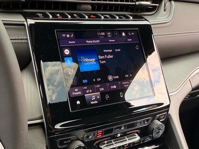 2025 Jeep Grand Cherokee L LAREDO X 4X4