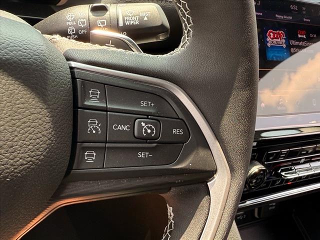 2025 Jeep Grand Cherokee L LAREDO X 4X4
