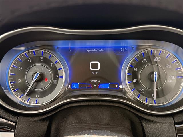 2023 Chrysler 300 Touring L