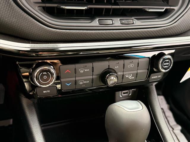 2025 Jeep Compass LATITUDE 4X4