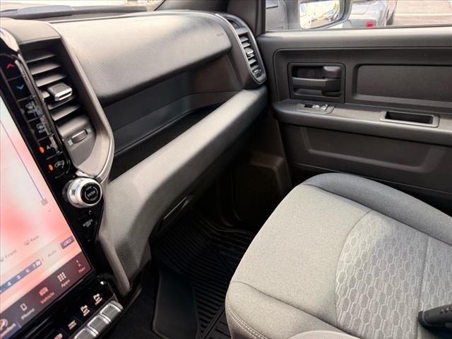 2025 RAM 2500 TRADESMAN 4X4 CREW CAB 6