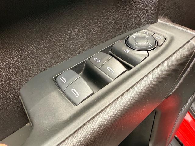 2024 Chevrolet Silverado 1500 4WD CREW CAB 147  CUSTOM