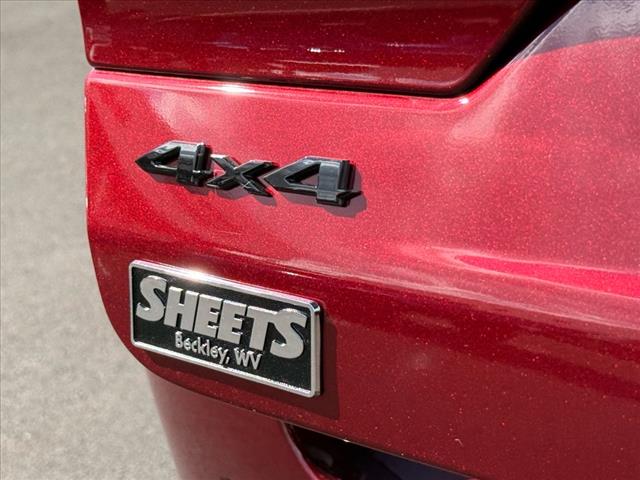 2025 Jeep Grand Cherokee LAREDO X 4X4