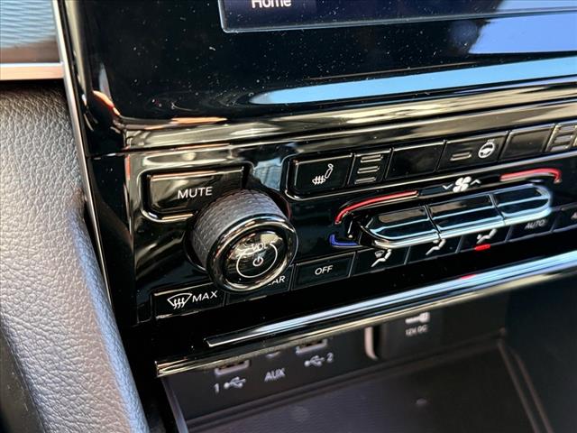 2025 Jeep Grand Cherokee L LAREDO X 4X4