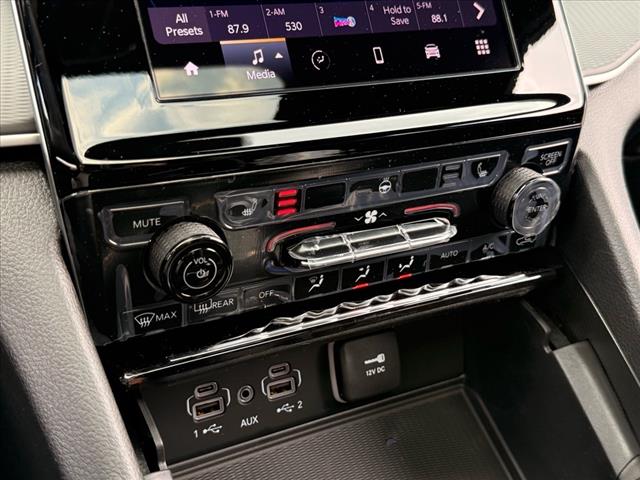 2025 Jeep Grand Cherokee L LAREDO X 4X4