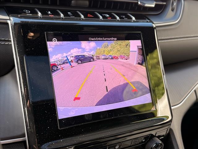 2025 Jeep Grand Cherokee L LAREDO X 4X4