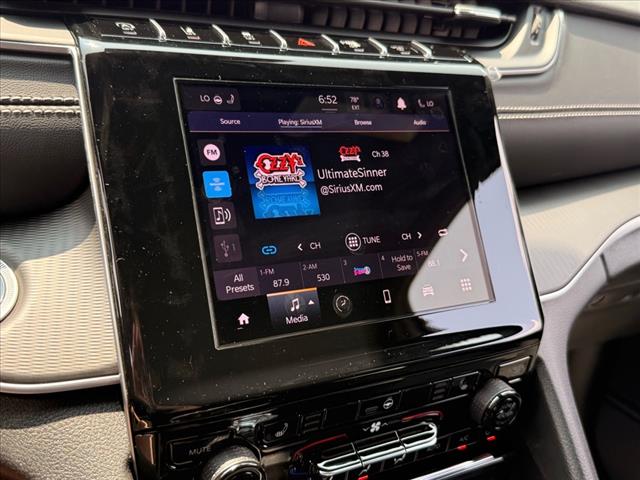 2025 Jeep Grand Cherokee L LAREDO X 4X4