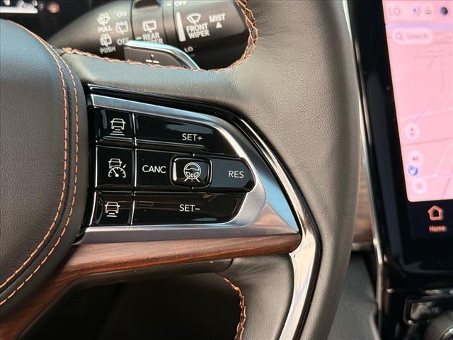 2025 Jeep Grand Cherokee L SUMMIT 4X4