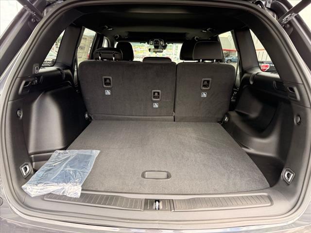 2025 Jeep Grand Cherokee LAREDO X 4X4