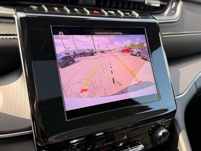 2025 Jeep Grand Cherokee L LAREDO X 4X4