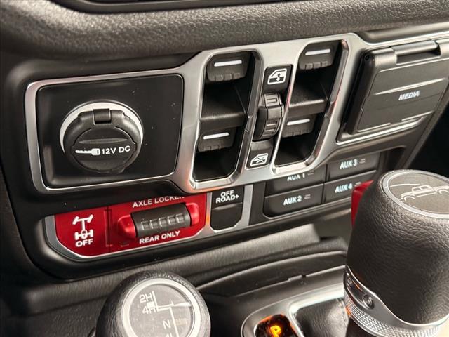 2025 Jeep Gladiator WILLYS 4X4