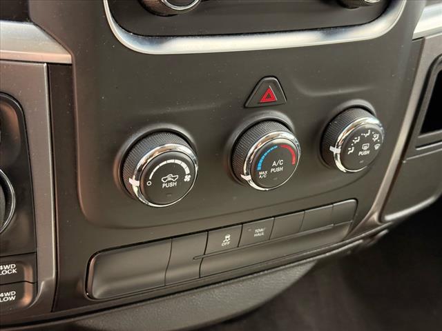 2022 RAM 1500 Classic SLT 4X4 CREW CAB 57  BOX