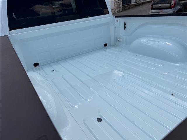 2025 RAM 2500 TRADESMAN 4X4 CREW CAB 6