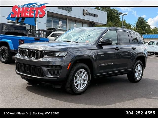 2025 Jeep Grand Cherokee LAREDO X 4X4