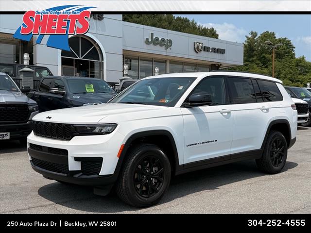 2025 Jeep Grand Cherokee L LAREDO X 4X4