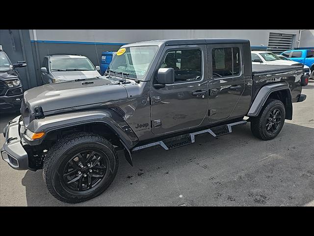 2023 Jeep Gladiator Sport S Crew Cab 4WD