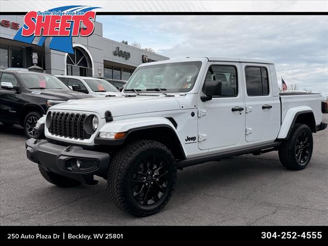 2025 Jeep Gladiator NIGHTHAWK 4X4 *LTD AVAIL*