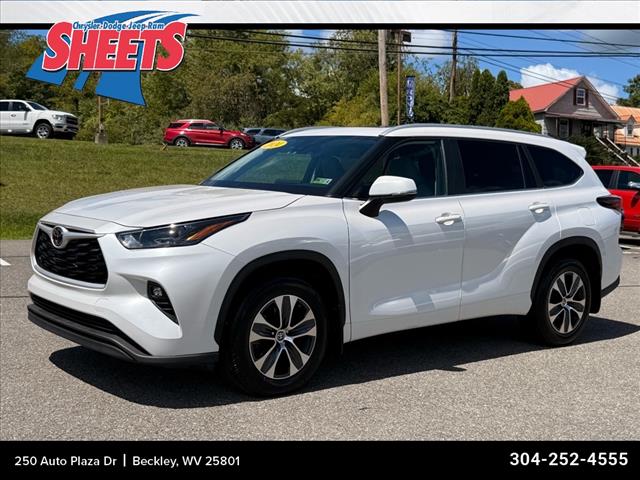 2024 Toyota Highlander XLE AWD
