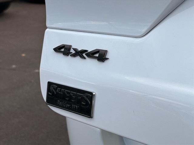 2025 Jeep Grand Cherokee LAREDO X 4X4