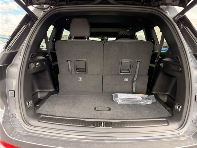 2025 Jeep Grand Cherokee L LAREDO X 4X4