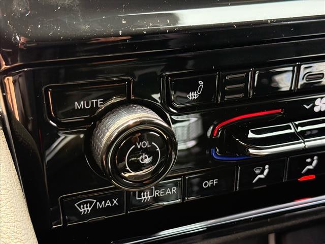 2025 Jeep Grand Cherokee L LAREDO X 4X4
