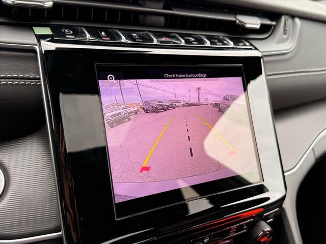 2025 Jeep Grand Cherokee L LAREDO X 4X4
