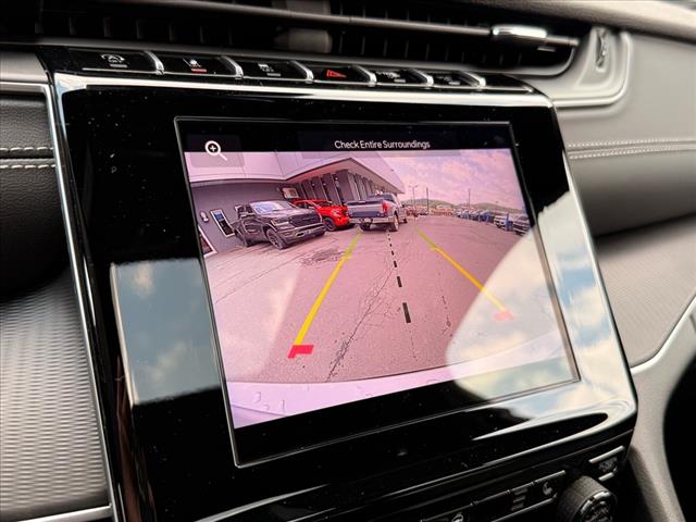 2025 Jeep Grand Cherokee L LAREDO X 4X4
