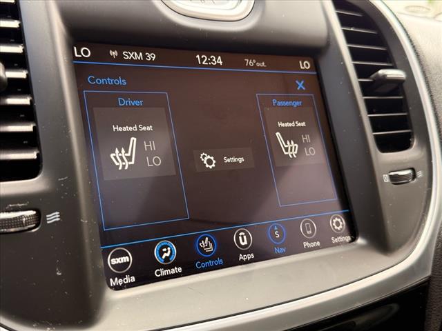 2023 Chrysler 300 Touring L