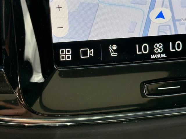 2023 Volvo XC40 B5 AWD PLUS DARK THEME