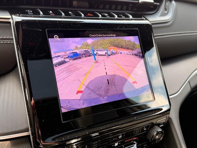 2025 Jeep Grand Cherokee L LAREDO X 4X4