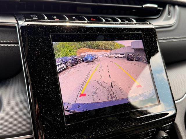 2025 Jeep Grand Cherokee L LAREDO X 4X4