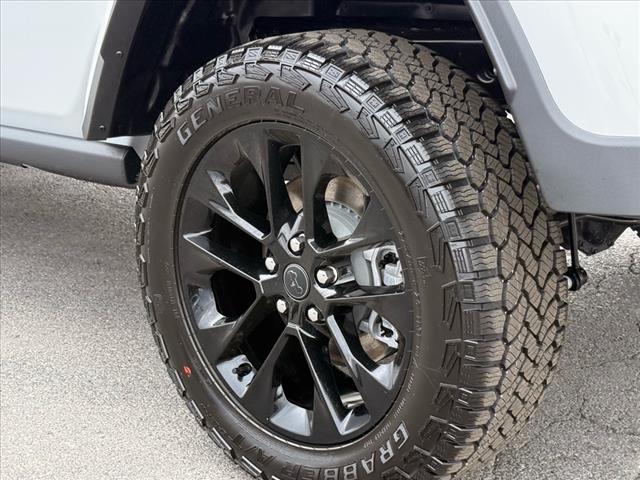 2025 Jeep Gladiator NIGHTHAWK 4X4 *LTD AVAIL*