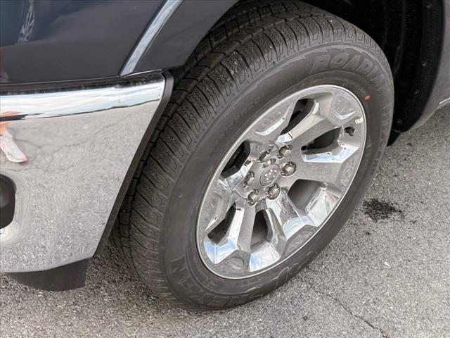 2025 RAM 1500 BIG HORN 4X4 CREW CAB 57