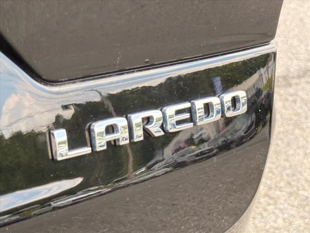 2023 Jeep Grand Cherokee LAREDO 4X4