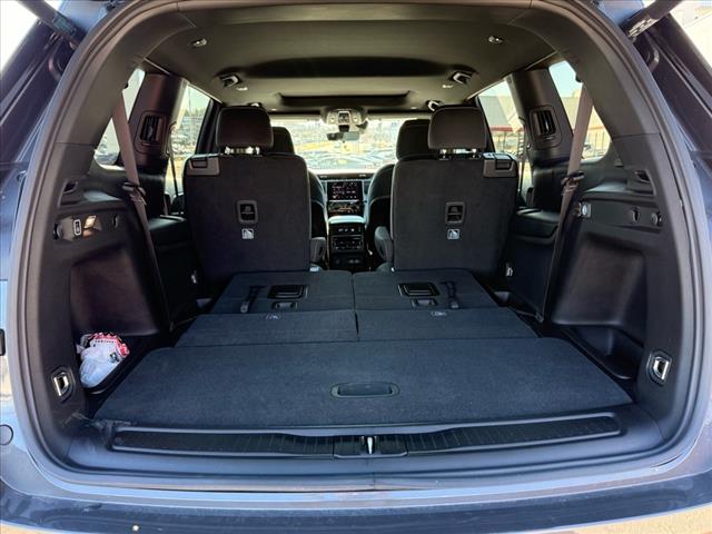 2025 Jeep Grand Cherokee L LAREDO X 4X4
