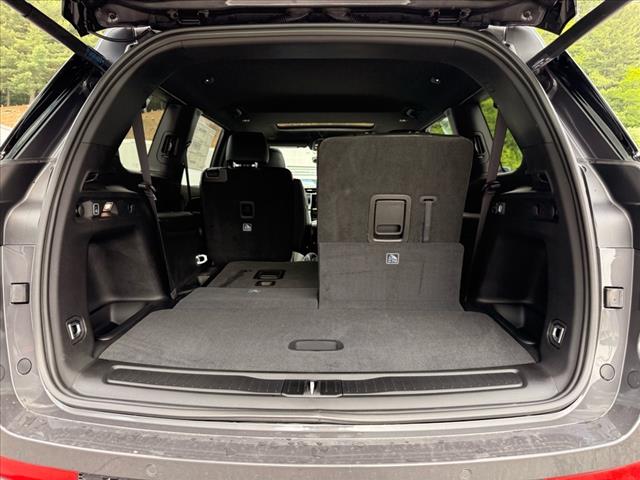 2025 Jeep Grand Cherokee L LAREDO X 4X4