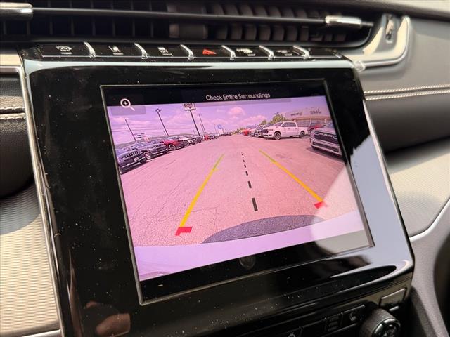 2025 Jeep Grand Cherokee L LAREDO X 4X4