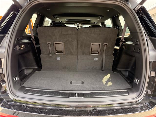 2025 Jeep Grand Cherokee L LAREDO X 4X4
