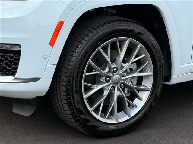 2025 Jeep Grand Cherokee L SUMMIT 4X4