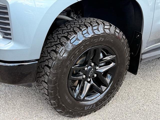 2023 Chevrolet Silverado 1500 4WD CREW CAB 147  LT TRAI