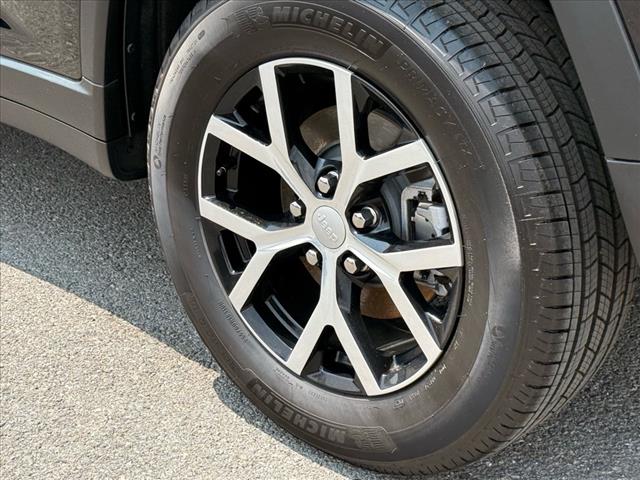 2025 Jeep Grand Cherokee LIMITED 4X4