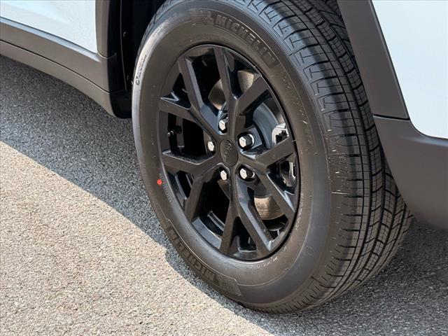 2025 Jeep Grand Cherokee L LAREDO X 4X4
