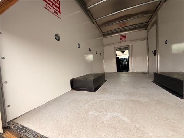 2022 Ford Transit T-350 RWD DRW 138  WB 995