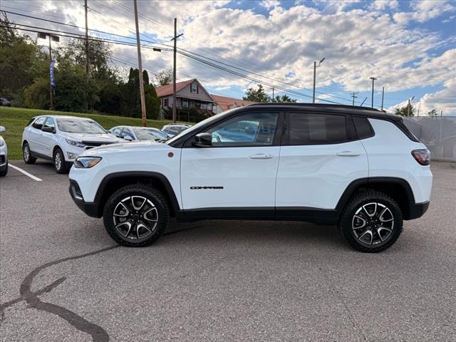 2025 Jeep Compass TRAILHAWK 4X4