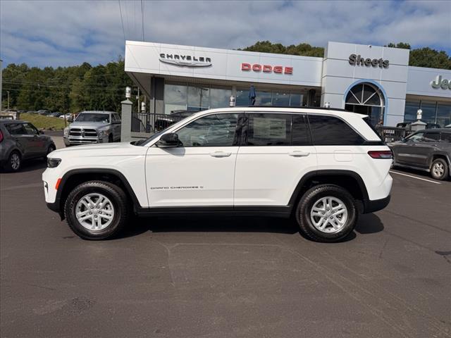 2025 Jeep Grand Cherokee LAREDO X 4X4