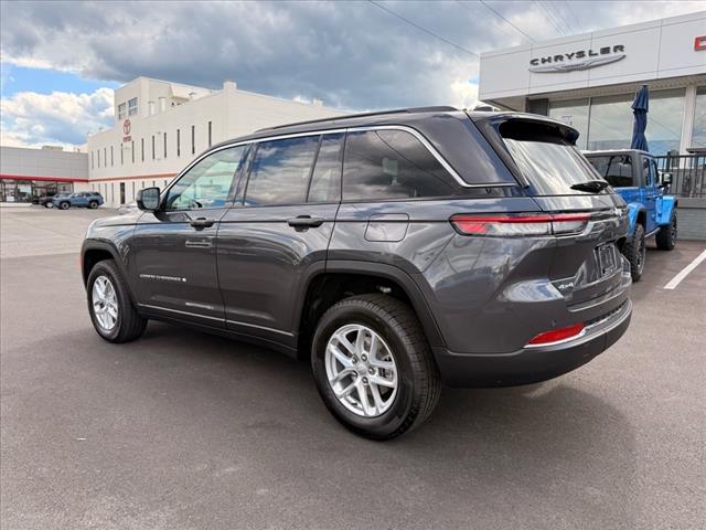 2025 Jeep Grand Cherokee LAREDO X 4X4