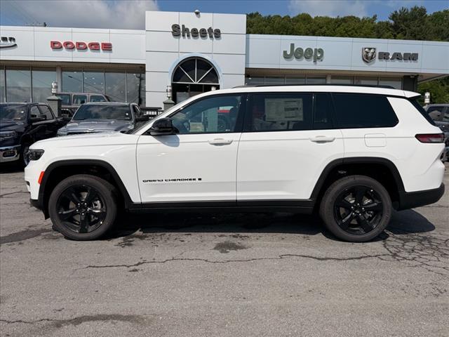 2025 Jeep Grand Cherokee L LAREDO X 4X4