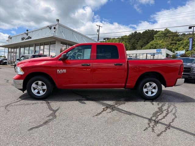 2022 RAM 1500 Classic SLT 4X4 CREW CAB 57  BOX